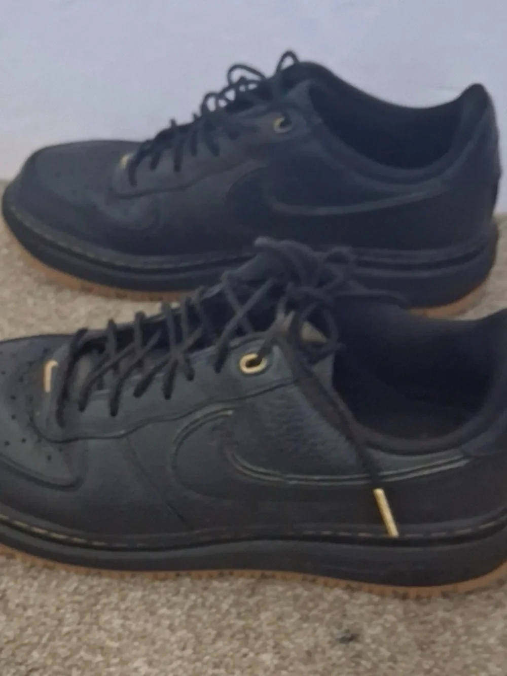 Nike Men's Black Leather Sneakers with Gum Sole Make Offer!!!!!